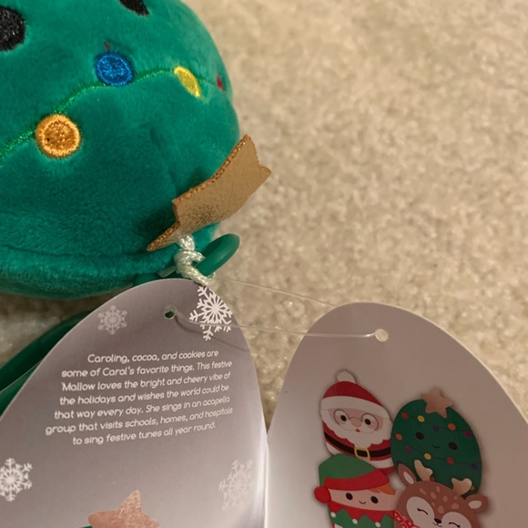Squishmallow- Carol the Christmas tree clip on - Picture 5 of 5